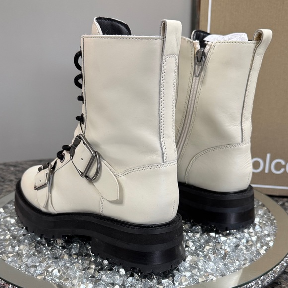 Dolce Vita Robson off White Leather Lace-Up black Lug Boots NEW 6 - Picture 6 of 14